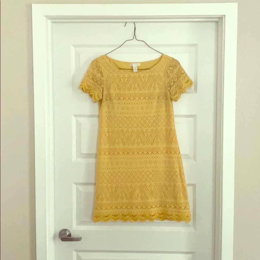 Yellow dress